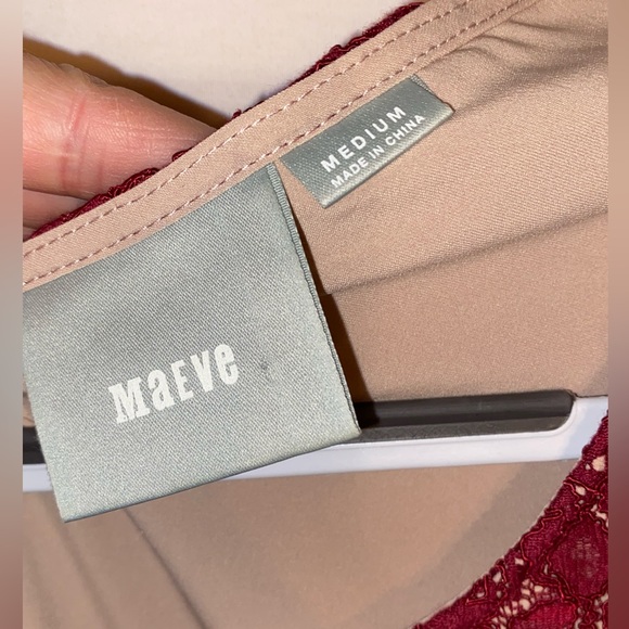 Maeve ruby lace dress. Size M. - Picture 6 of 10